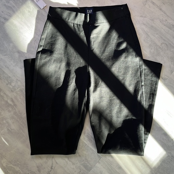 Gap  Stretch Dress Pants  Side Zip High Waisted    True Black    Size 4
NWT - Picture 3 of 14